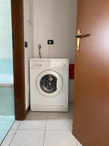 Da Tonio Apartment Lodi Bagian luar foto