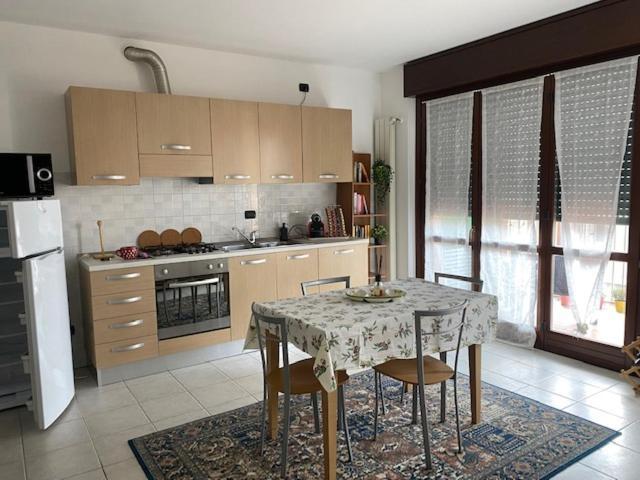 Da Tonio Apartment Lodi Bagian luar foto