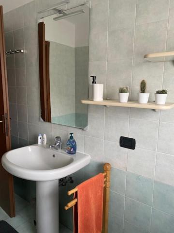 Da Tonio Apartment Lodi Bagian luar foto
